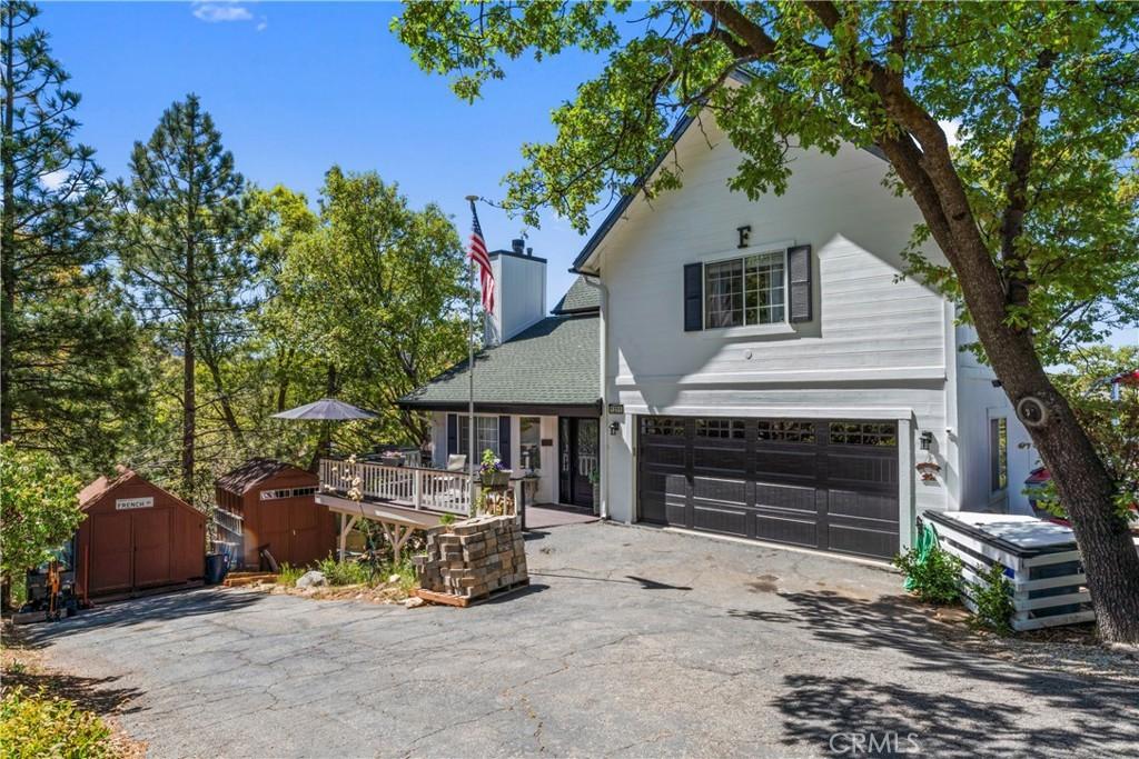  Maps and Schools 1211 Yosemite Drive, Lake Arrowhead, CA 92352: Homes for Sale - Hommati  e981127abed9626d6154b6f16e83c4ba