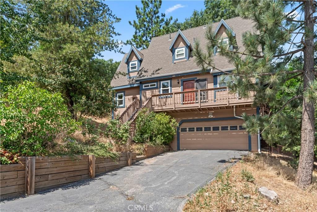  3D Virtual Tour 1176 Aleutian Drive, Lake Arrowhead, CA 92352: Homes for Sale - Hommati  2b08e9412072fa47980daba686bff978